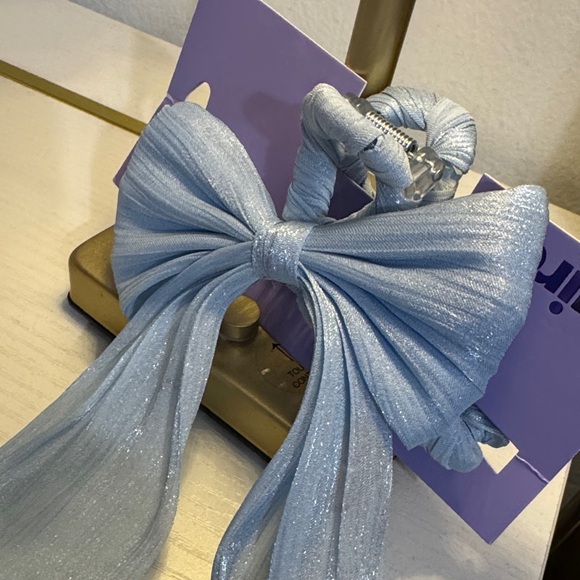 Shimmering Light Blue Hair Bow - Picture 2 of 6